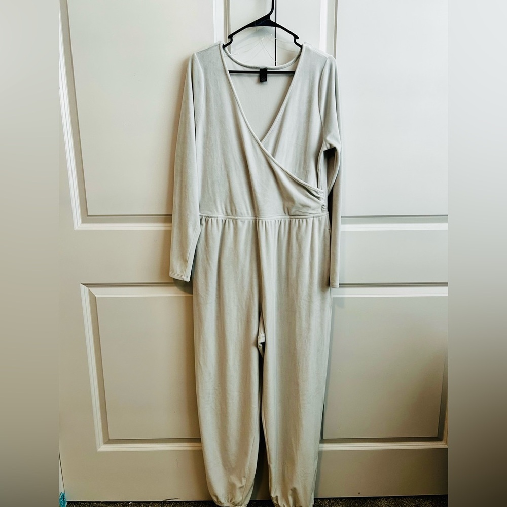 Victoria's Secret Gray Wrap-Style Jumpsuit with Tie Waist WHITE